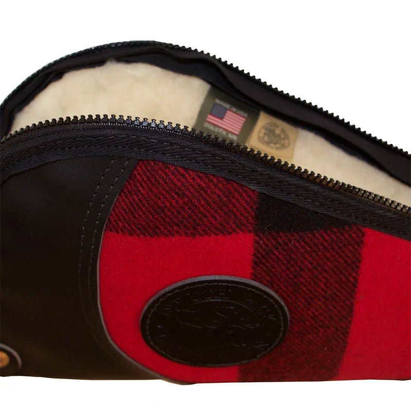 Classic Wool Medium Pistol Rug Inside