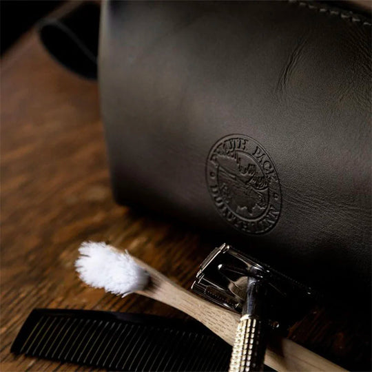 Leather Travel Kit Bag with Razor