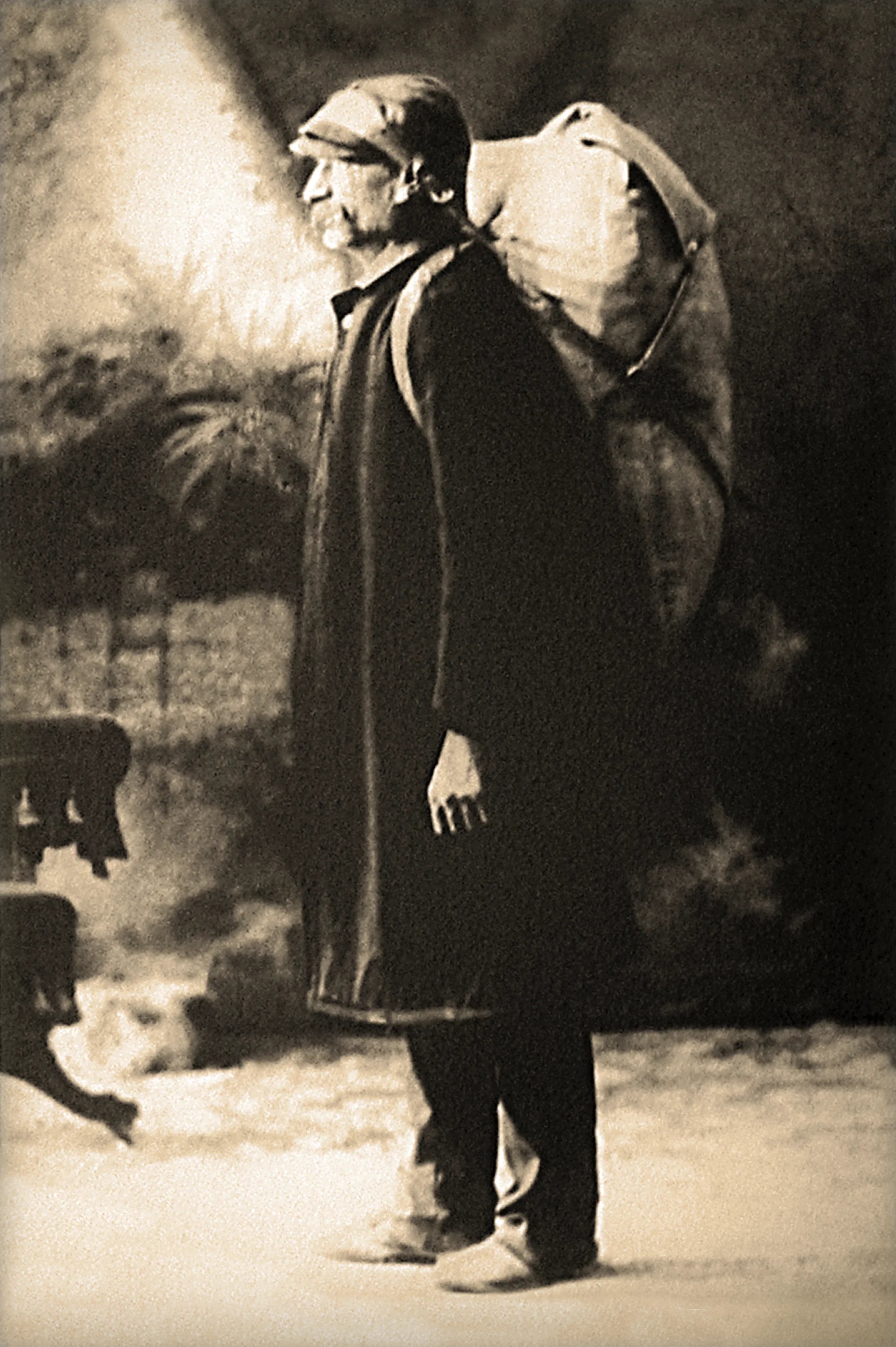 Photo: Camille Poirier wearing his patented canoe pack. 