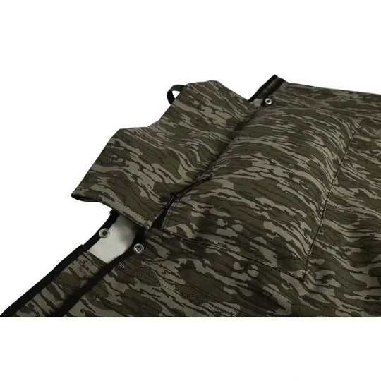 Pathfinder Log Cot In Mossy Oak Bottomland Camo Zoomed In On A Corner On A White Background